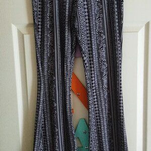 Womens stretch pants/flaired leg/hippie style